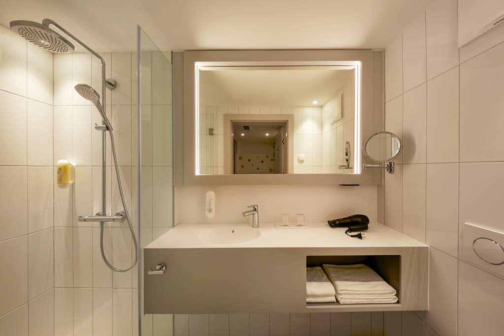 H+ Hotel 4*