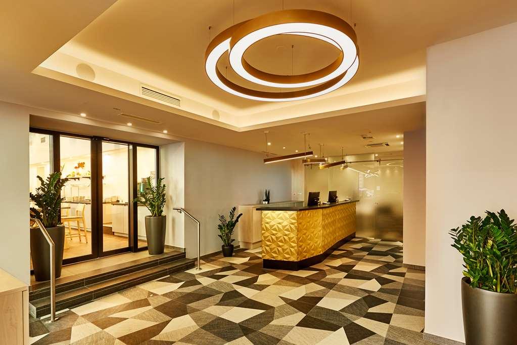H+ Hotel