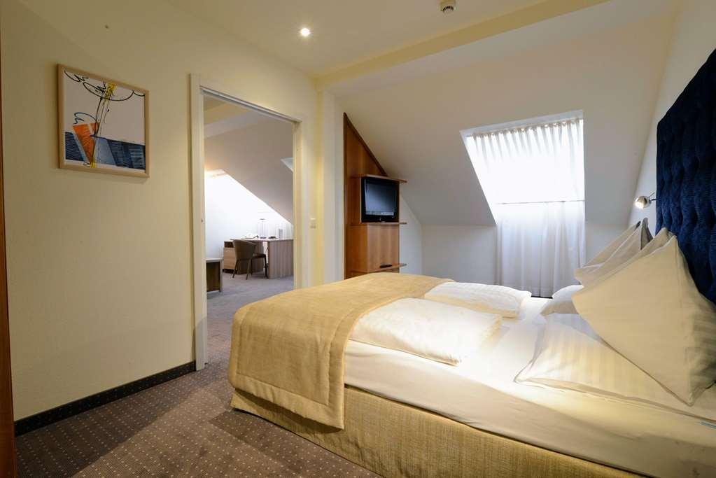 Hilight Aparthotel 4*