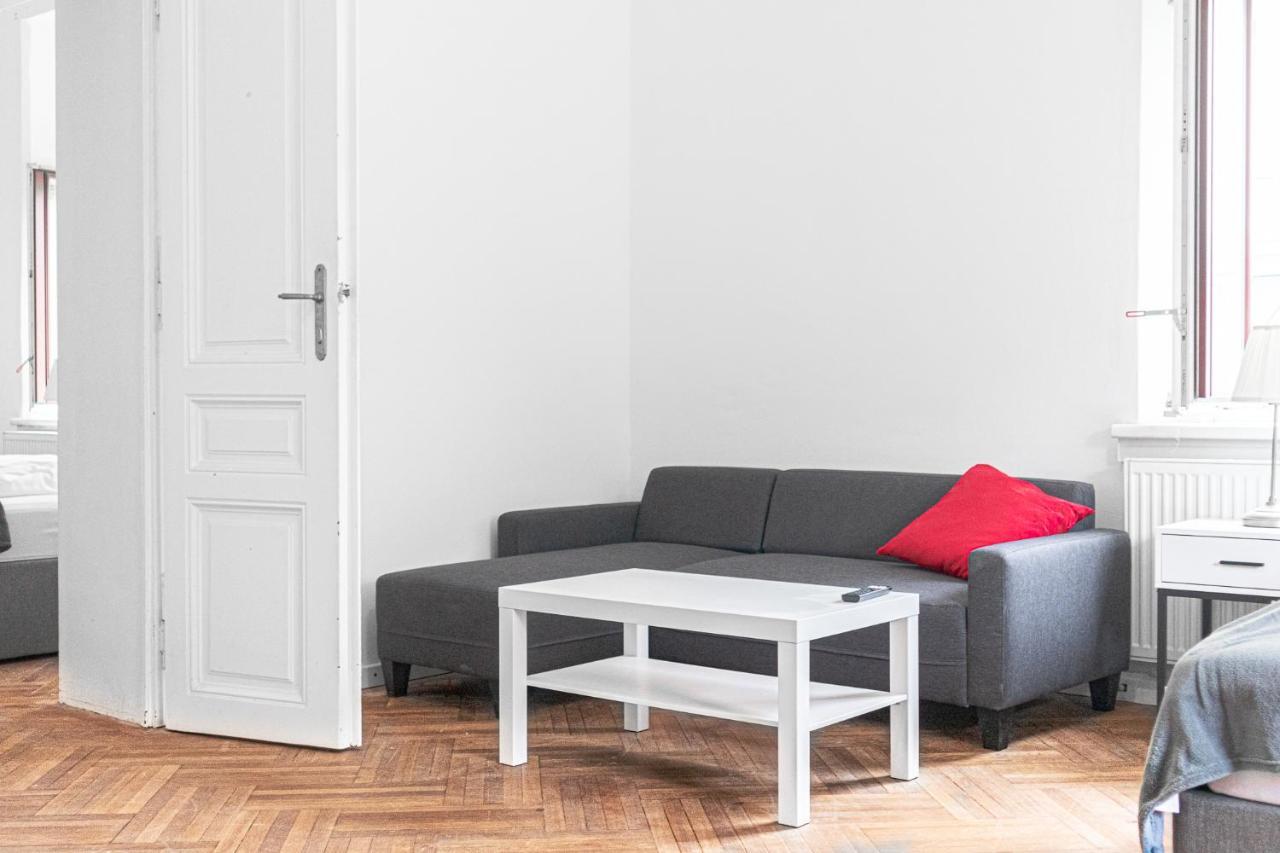 Apartment Classy 2br Apt. W/ Exclusive Location Near Akh Wien