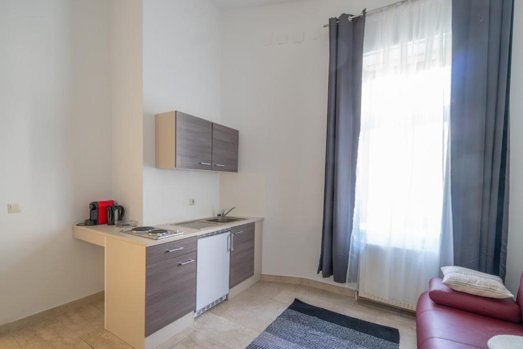 Centre Apartment *