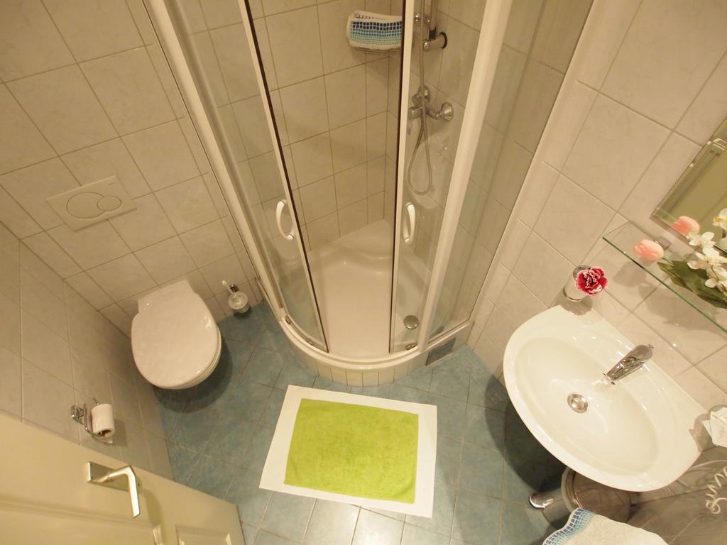 De Lux Hotel 3*