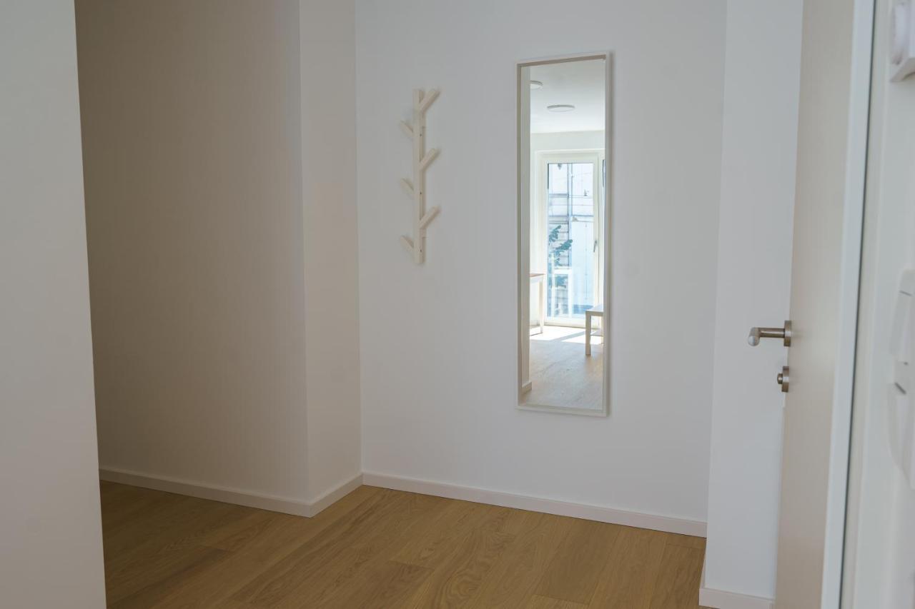 Living - Breitenseer Straße *