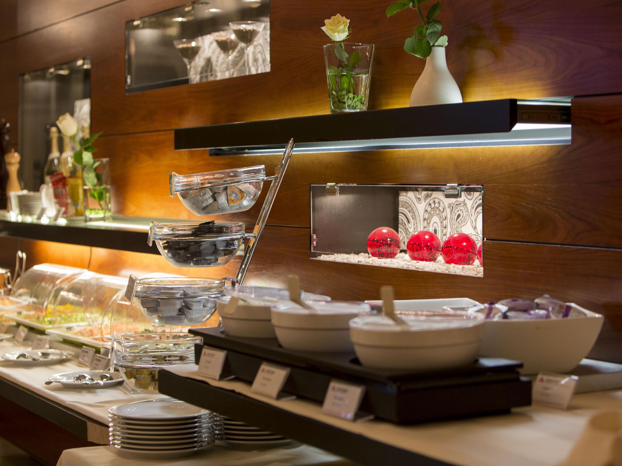 Hotel Austria Trend Schloss Wilhelminenberg 4*