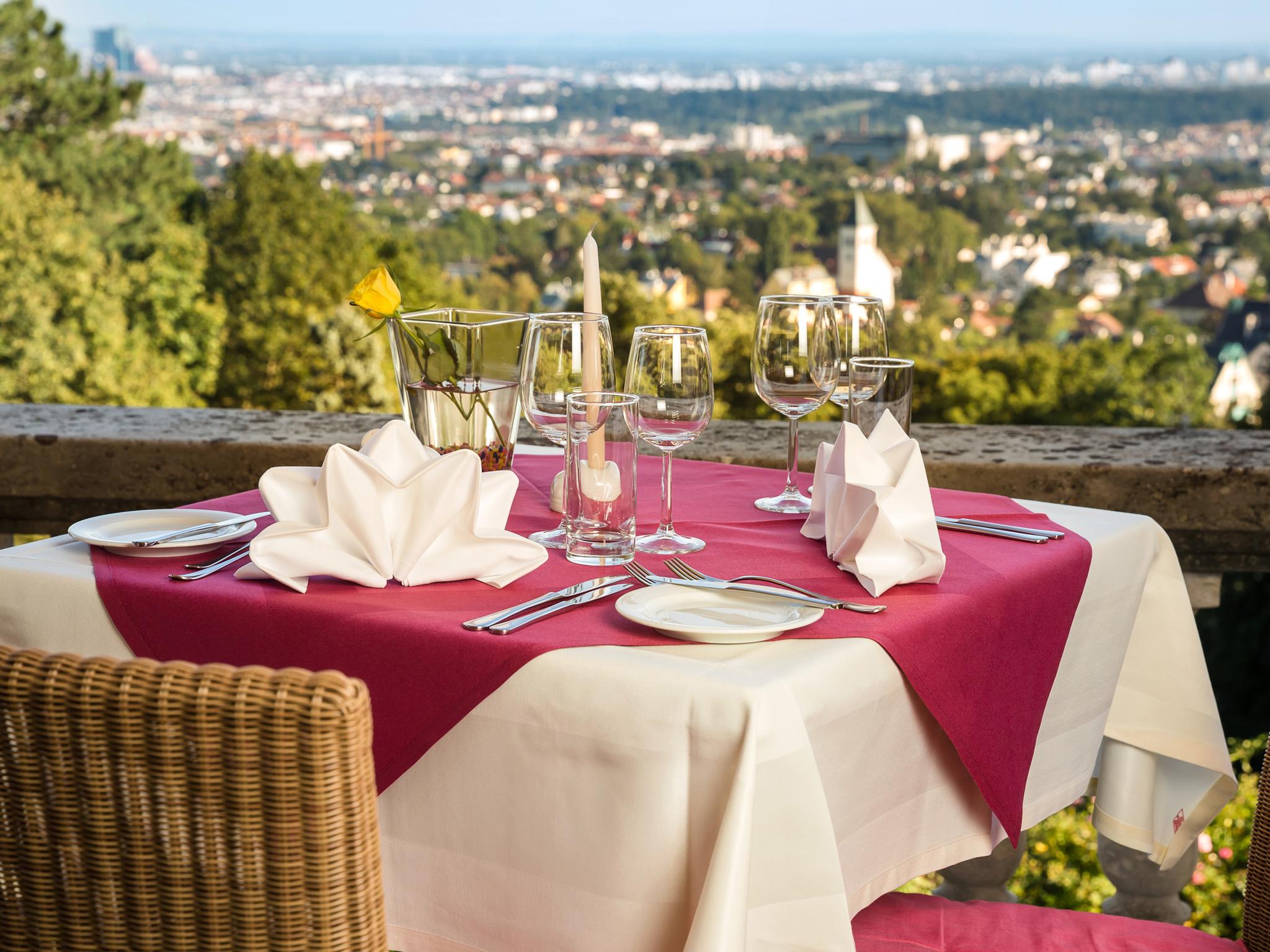 Austria Trend Schloss Wilhelminenberg 4*