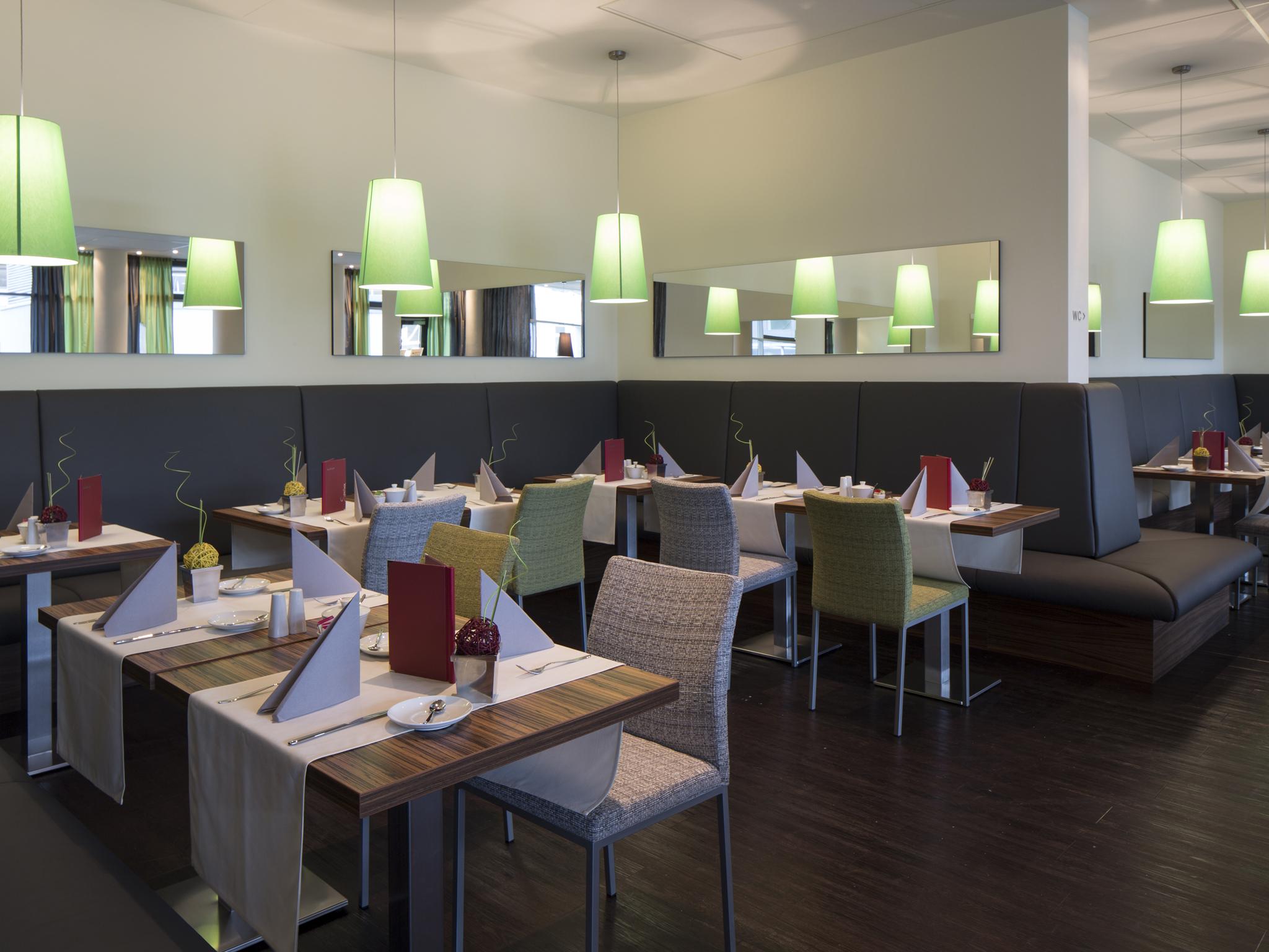 Austria Trend Doppio Hotel 4*