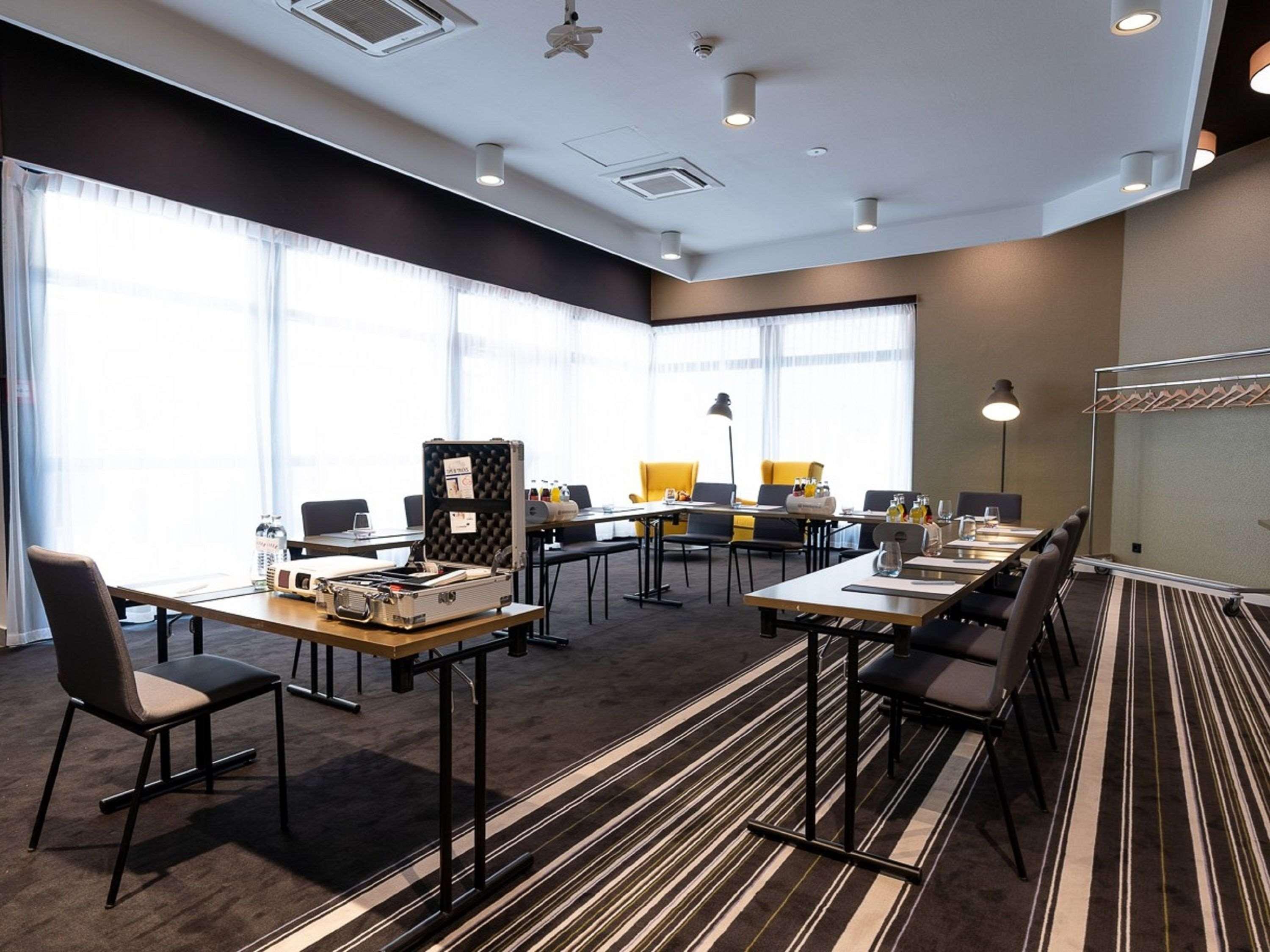 Mercure Raphael Hotel