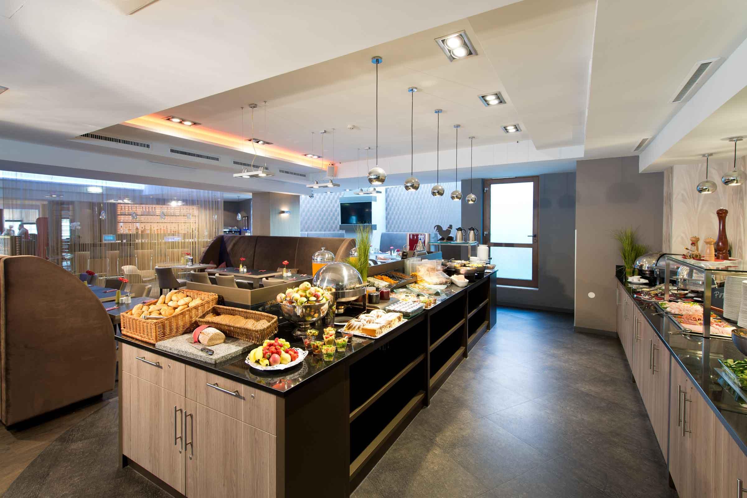 Hotel Leonardo Westbahnhof 4*