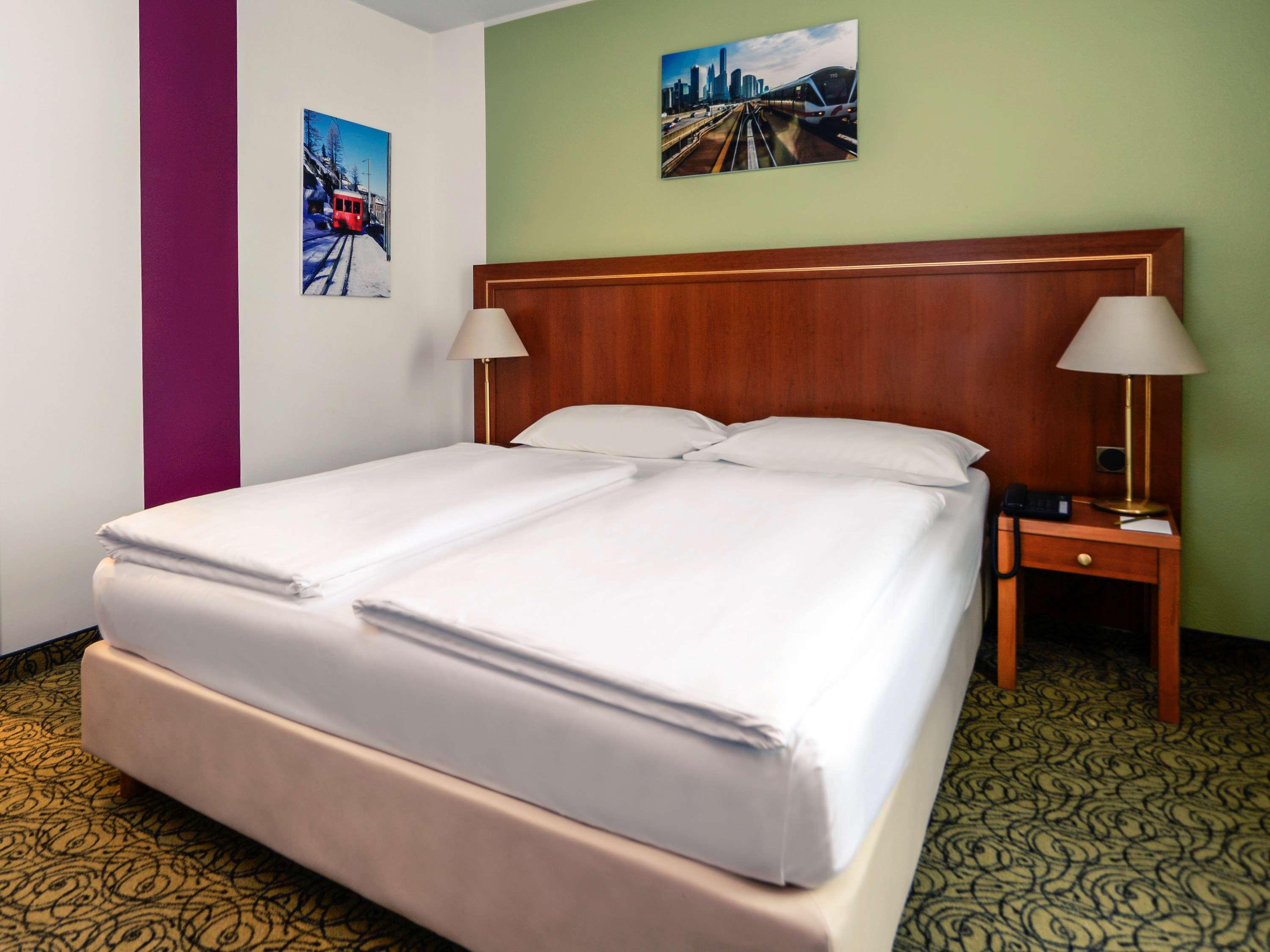 Mercure Westbahnhof 4* Viena