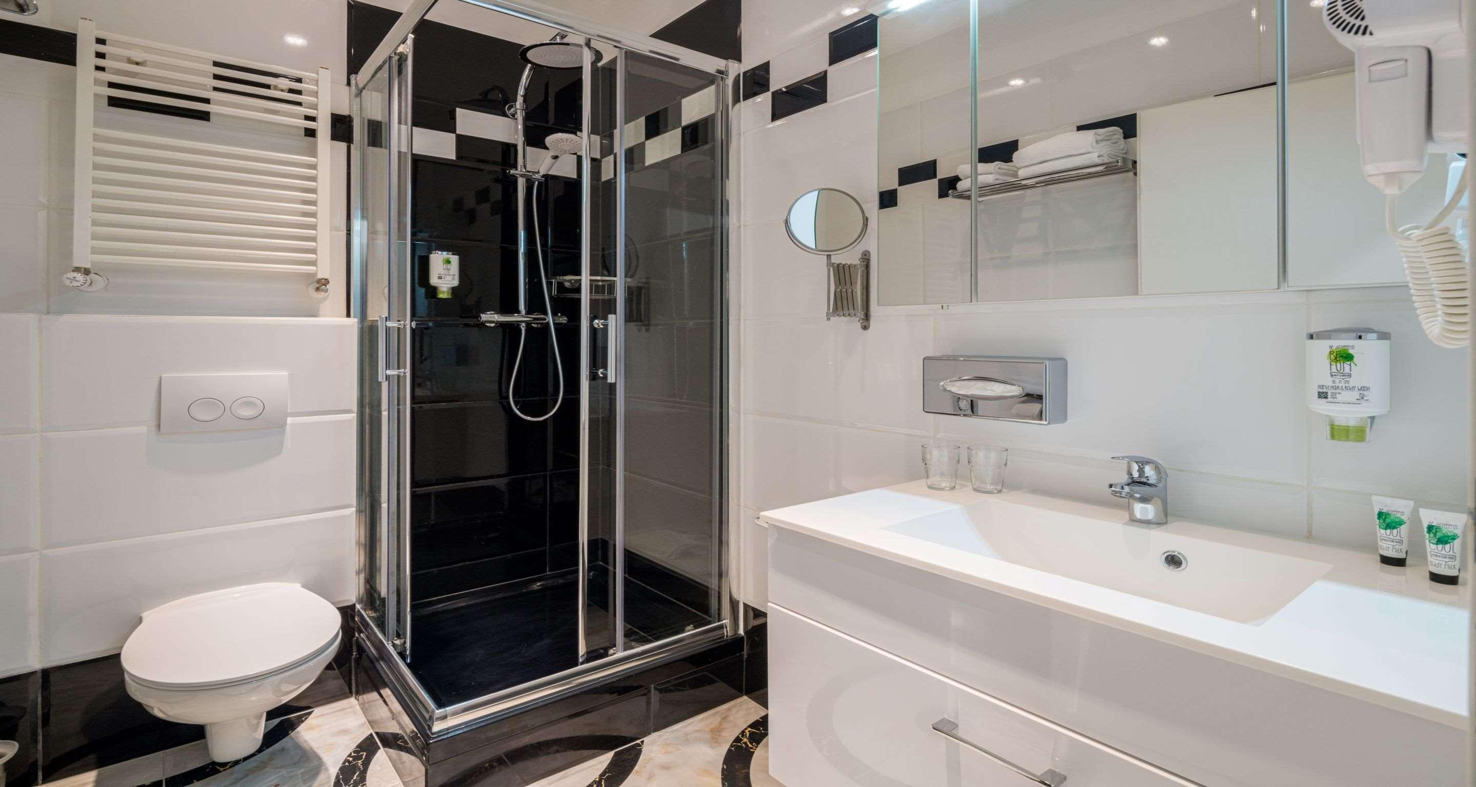 Western Celebrity Aparthotel