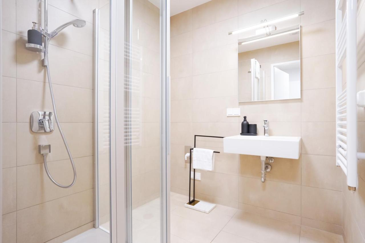 Exclusive 2-bedroom With Pool & Balcony Appartamento *