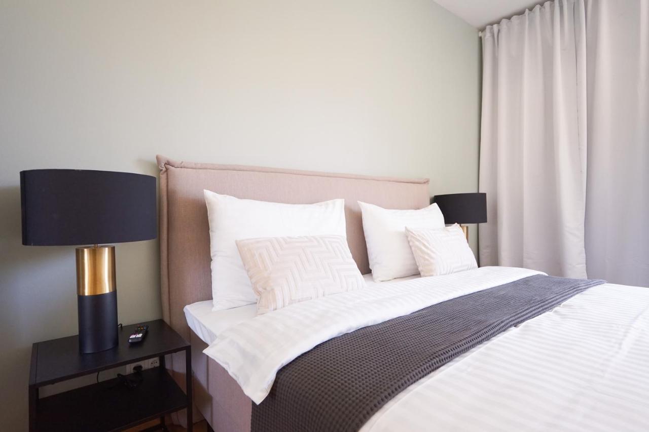 Exclusive 2-bedroom With Pool & Balcony Vienna