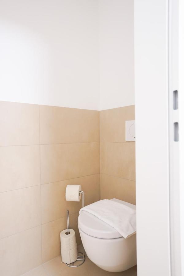 Exclusive 2-bedroom With Pool & Balcony * Vienna
