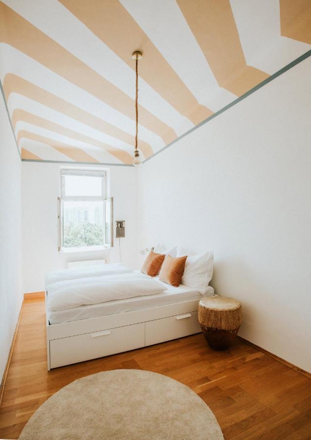 Apartment Design-apartment Next To Belvedere Castle