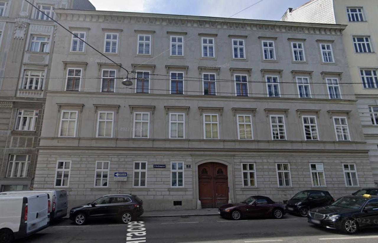 Apartment Lovely Modern Historical 1-bedroom *
