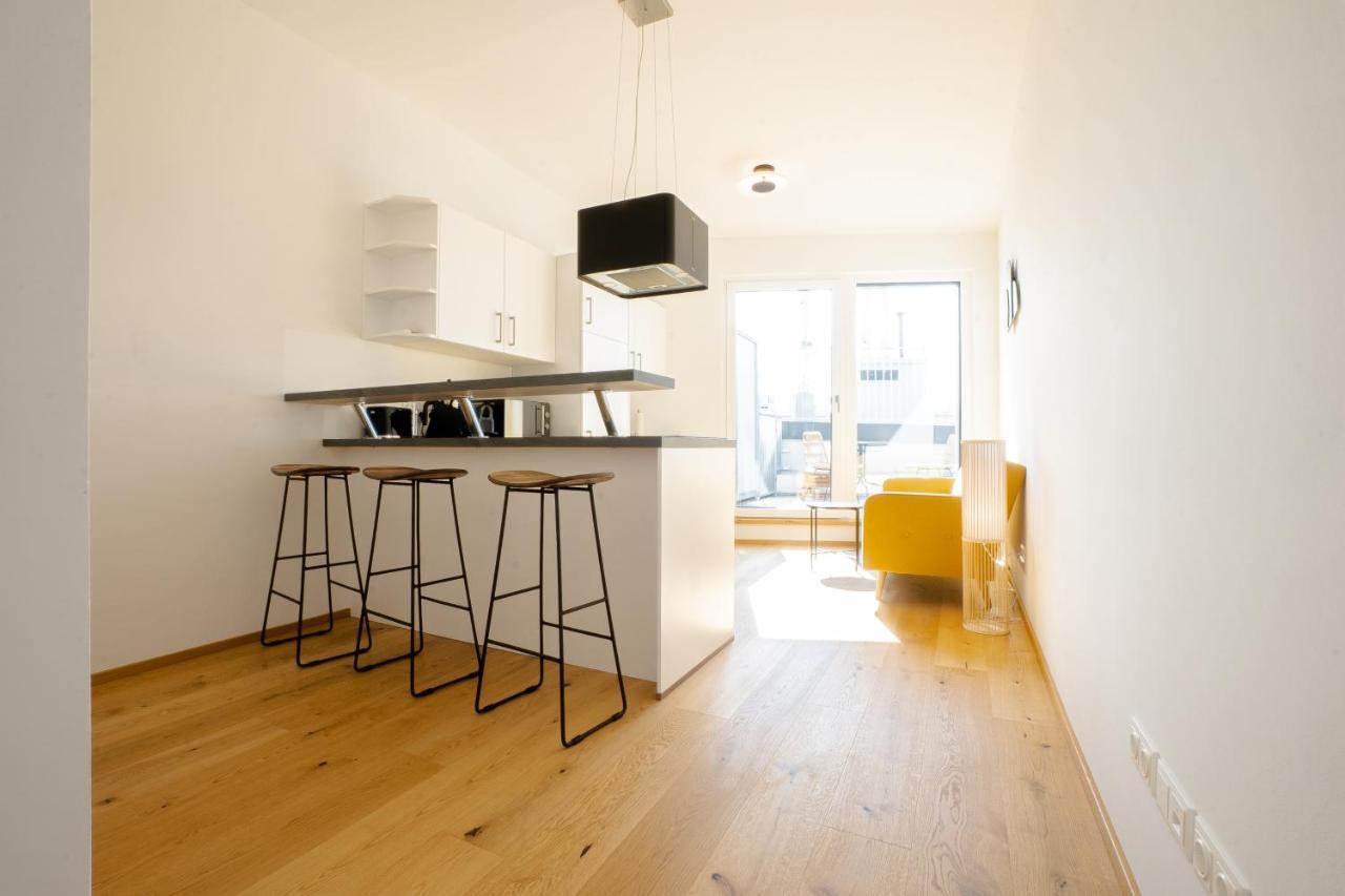 Orestaliving - Penthouse With Private Terrace Apartment
