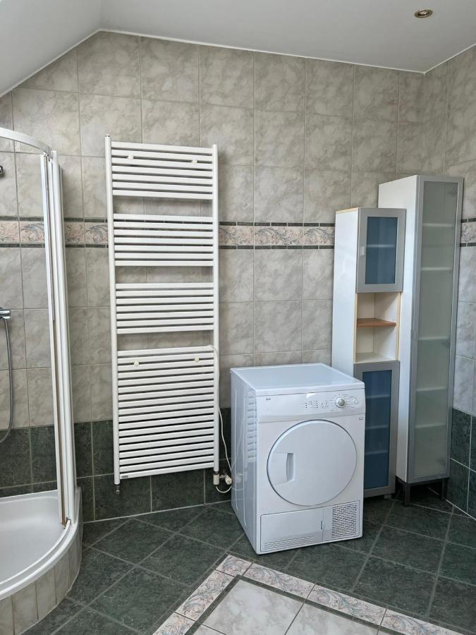 Great Location Exquisite Villa, Free Parking - Suitable For 19 Persons *