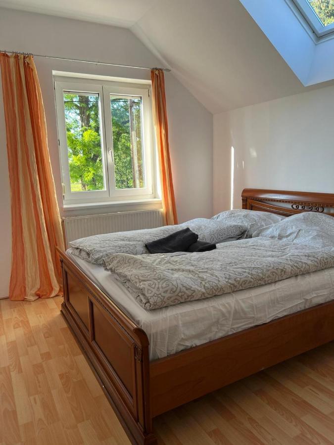 Great Location Exquisite Villa, Free Parking - Suitable For 19 Persons