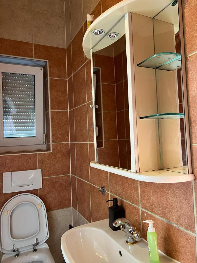 Great Location Exquisite Villa, Free Parking - Suitable For 19 Persons Villa *