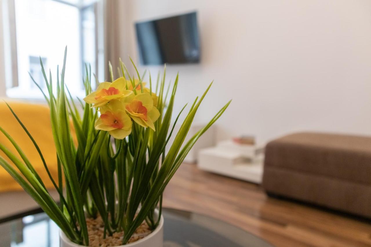 Peaceful 1br Apt. Near Metro Station Längenfeldg.