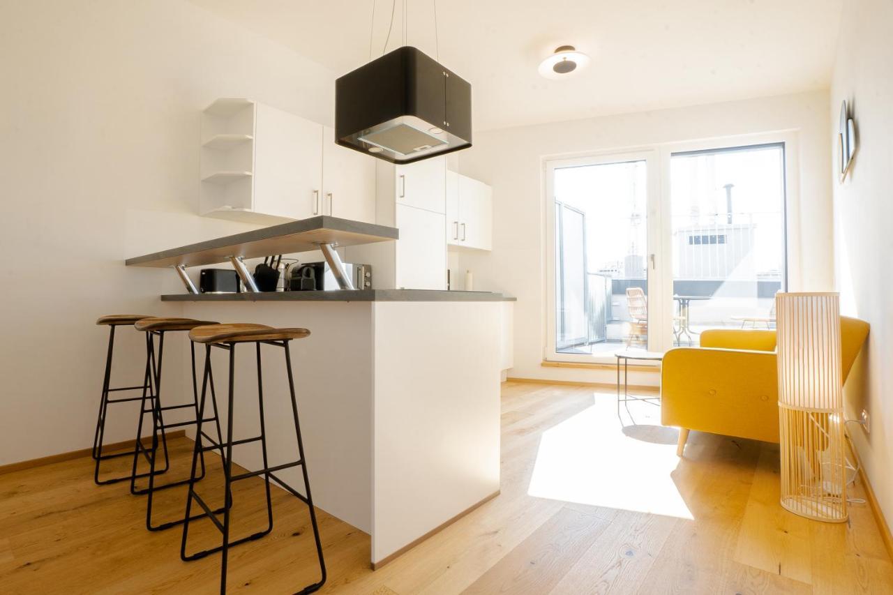 Orestaliving - Penthouse With Private Terrace Apartment