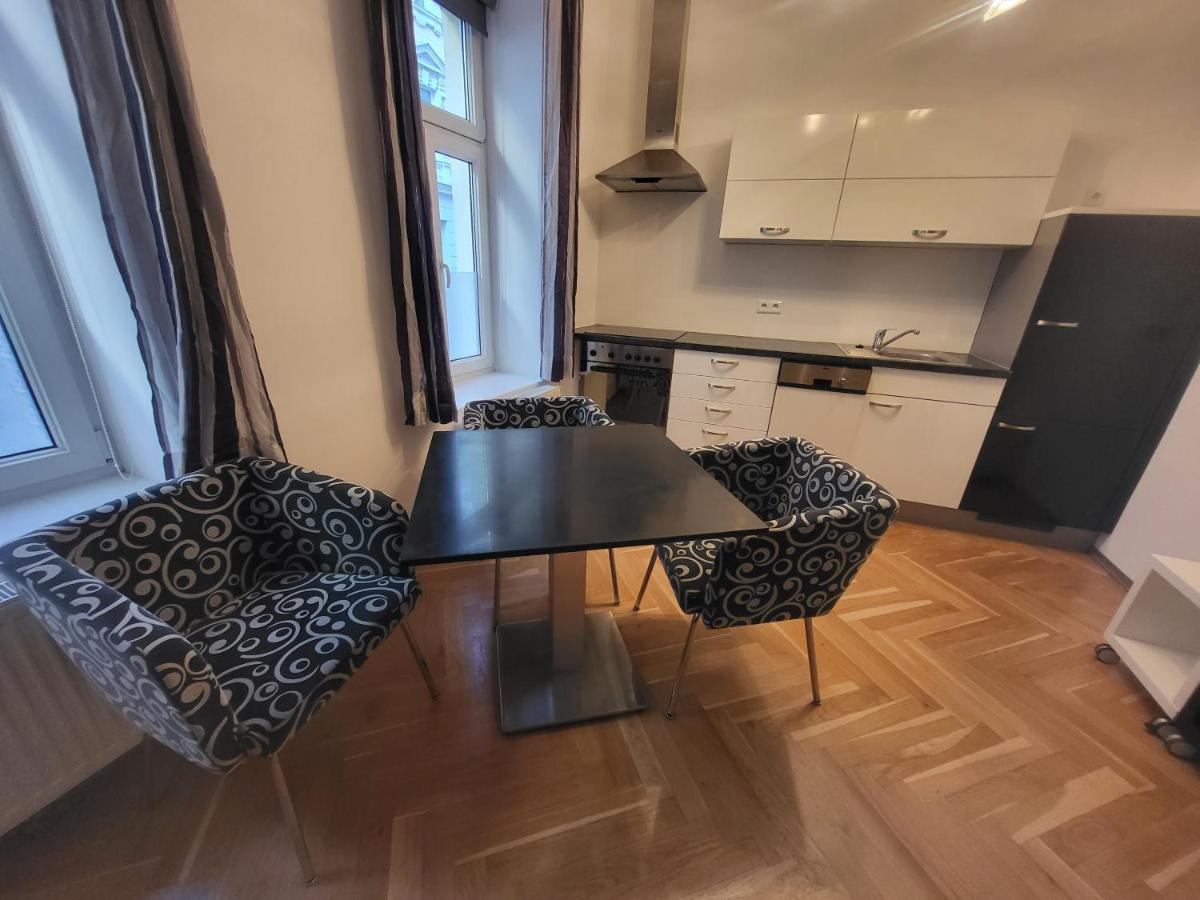Cozynite Premium Hundertwasser Apartment *