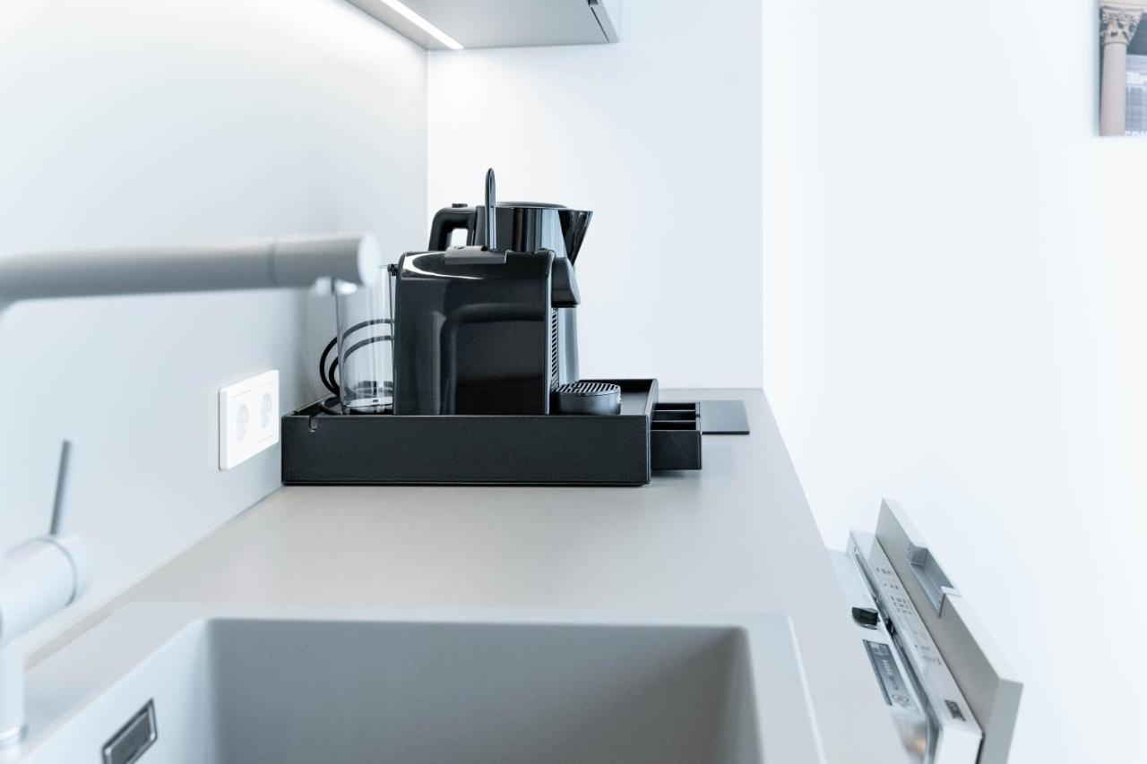 Blackhome I Contactless Check-in Aparthotel *