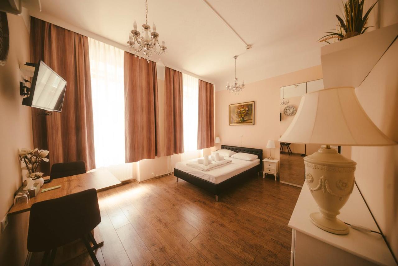 Hotel California Viena