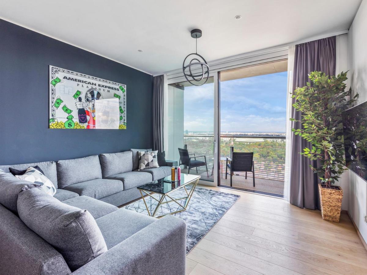 Apartment Sky9 District 3 *