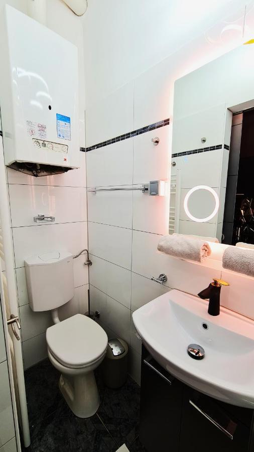 Boutique - Design 6 Apartment