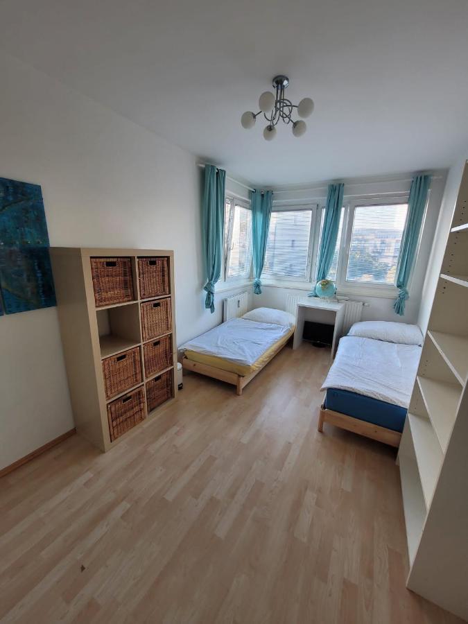 Yuyu Wien