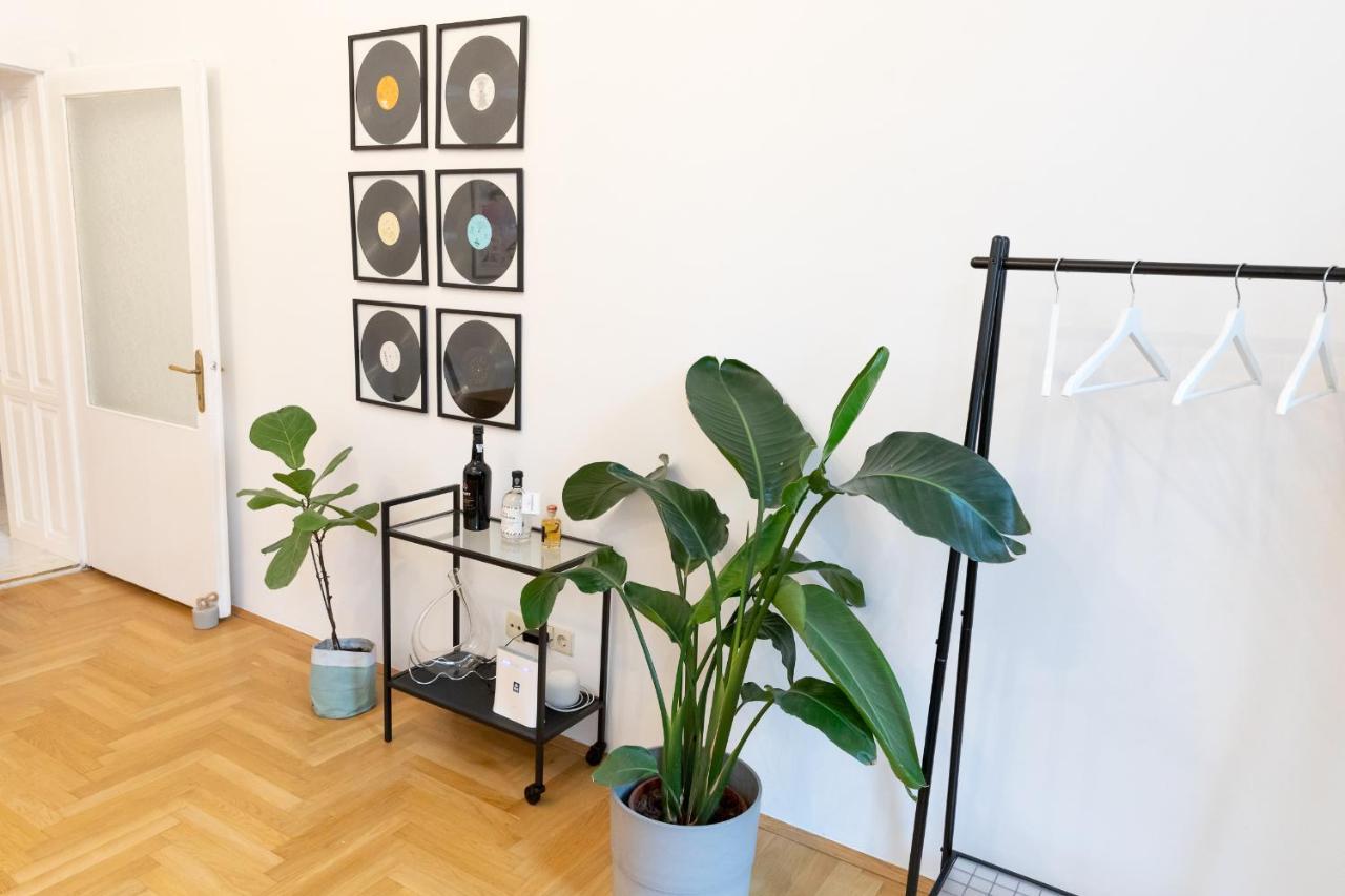 Design Near Mariahilferstrasse Apartamento Viena