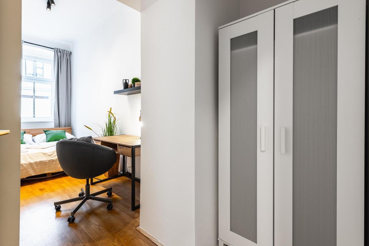 Stylish Designed In A Location * Vienna