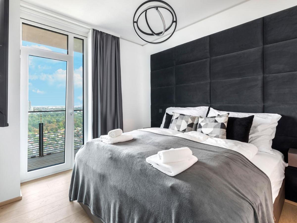 Sky9 District 3 Apartment