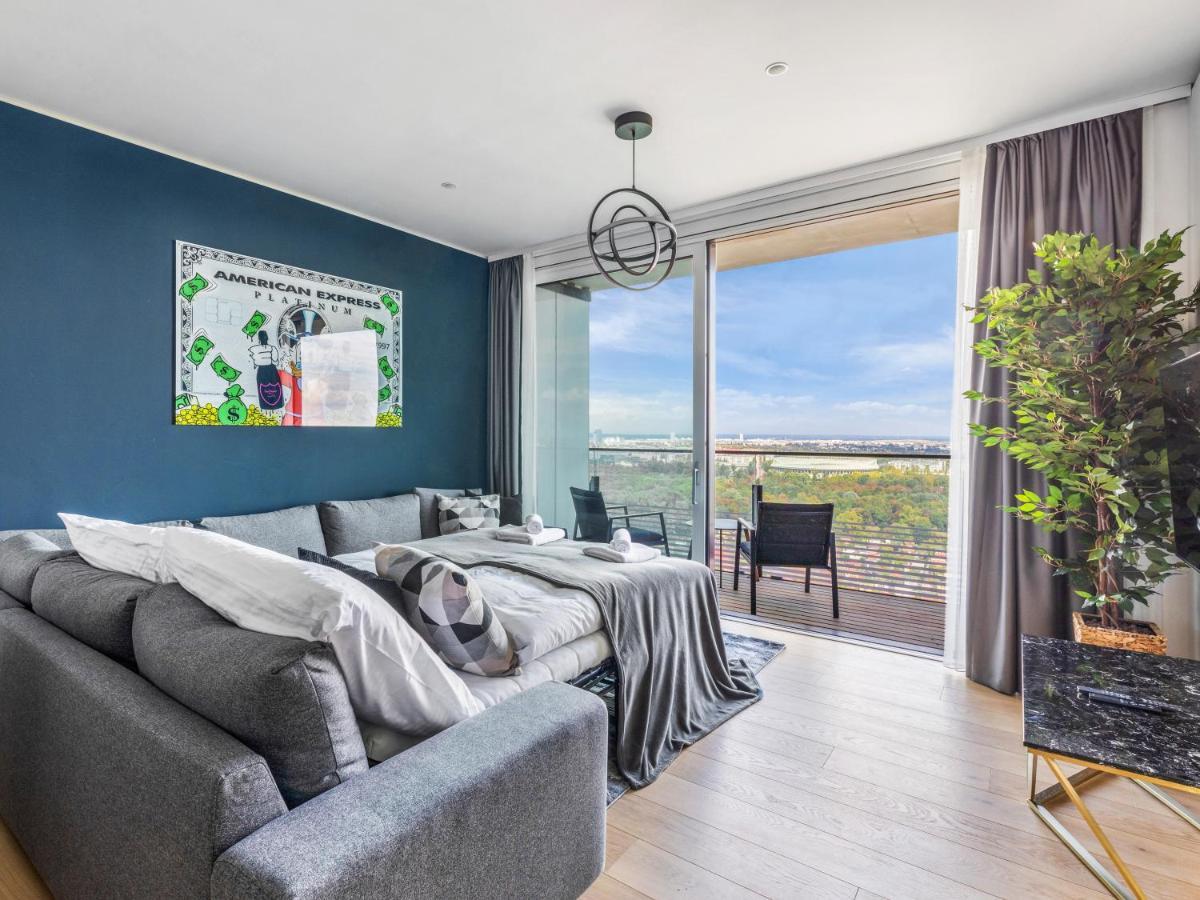 Apartment Sky9 District 3 *