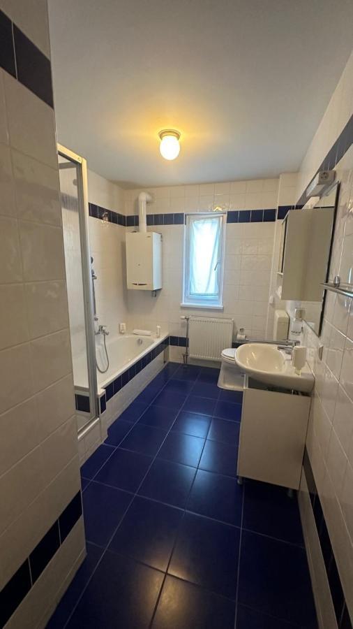 Apartment Modern Flat Incl Parking, Near Metro U1 Vienna