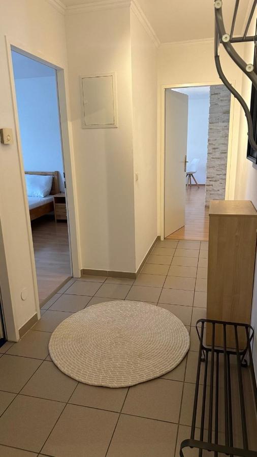 Apartment Modern Flat Incl Parking, Near Metro U1 Vienna