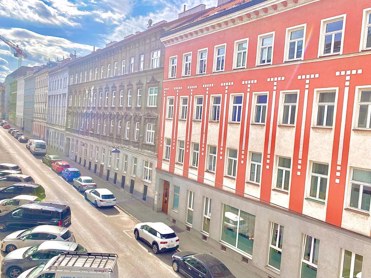 Steiner Residences Reumannplatz *