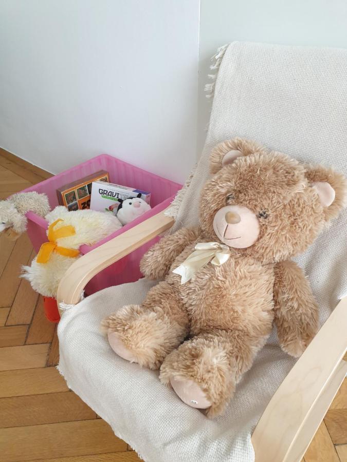Sunny And Spacious Near Centre Apartment Vienna