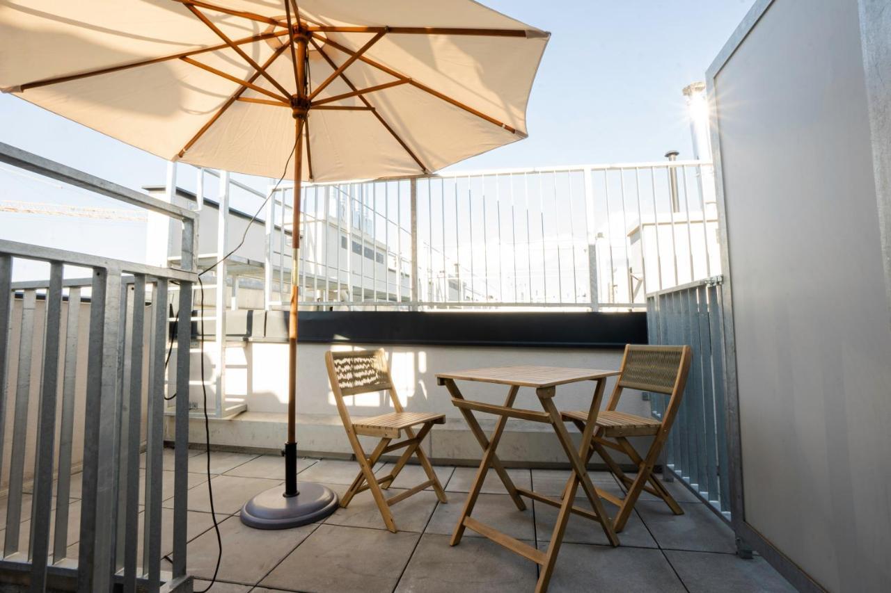 Orestaliving - Penthouse In 2nd District With View Apartment Vienna