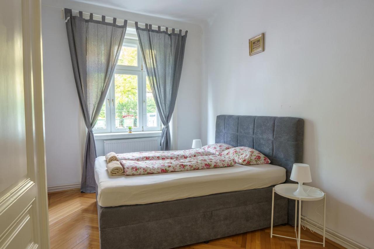Central Living - Schoenbrunn *