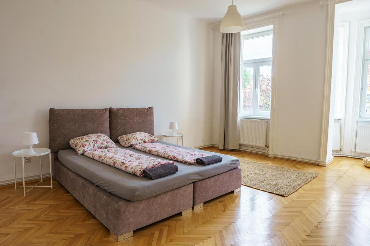 Central Living - Schoenbrunn Apartment Vienna