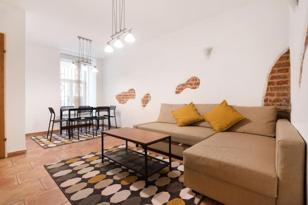 Apartment Spacious *