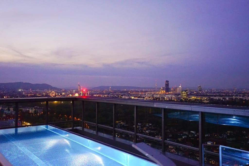Exclusive With Pool And Terrace Apartment *