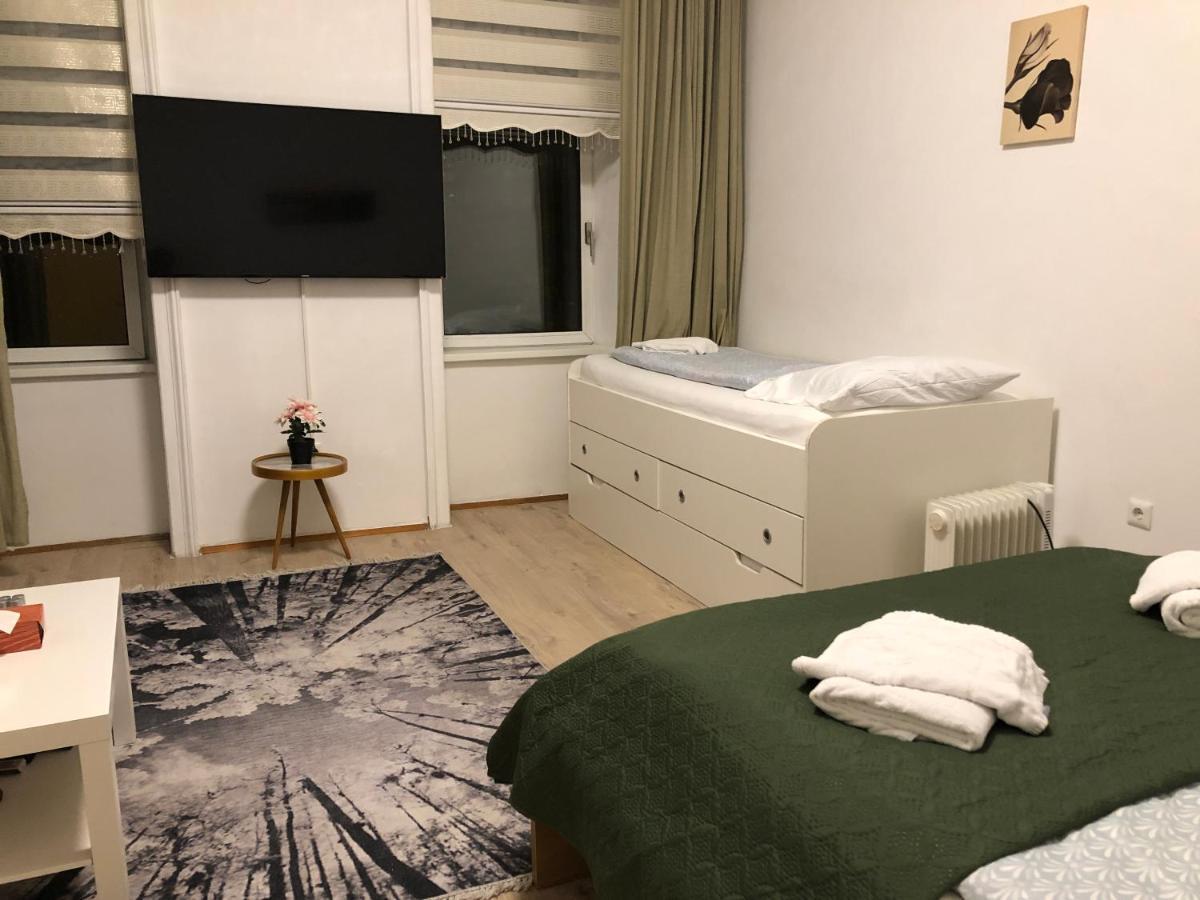 Apartment Convenient 3br Apt. Near Danube & Millenium Tower *
