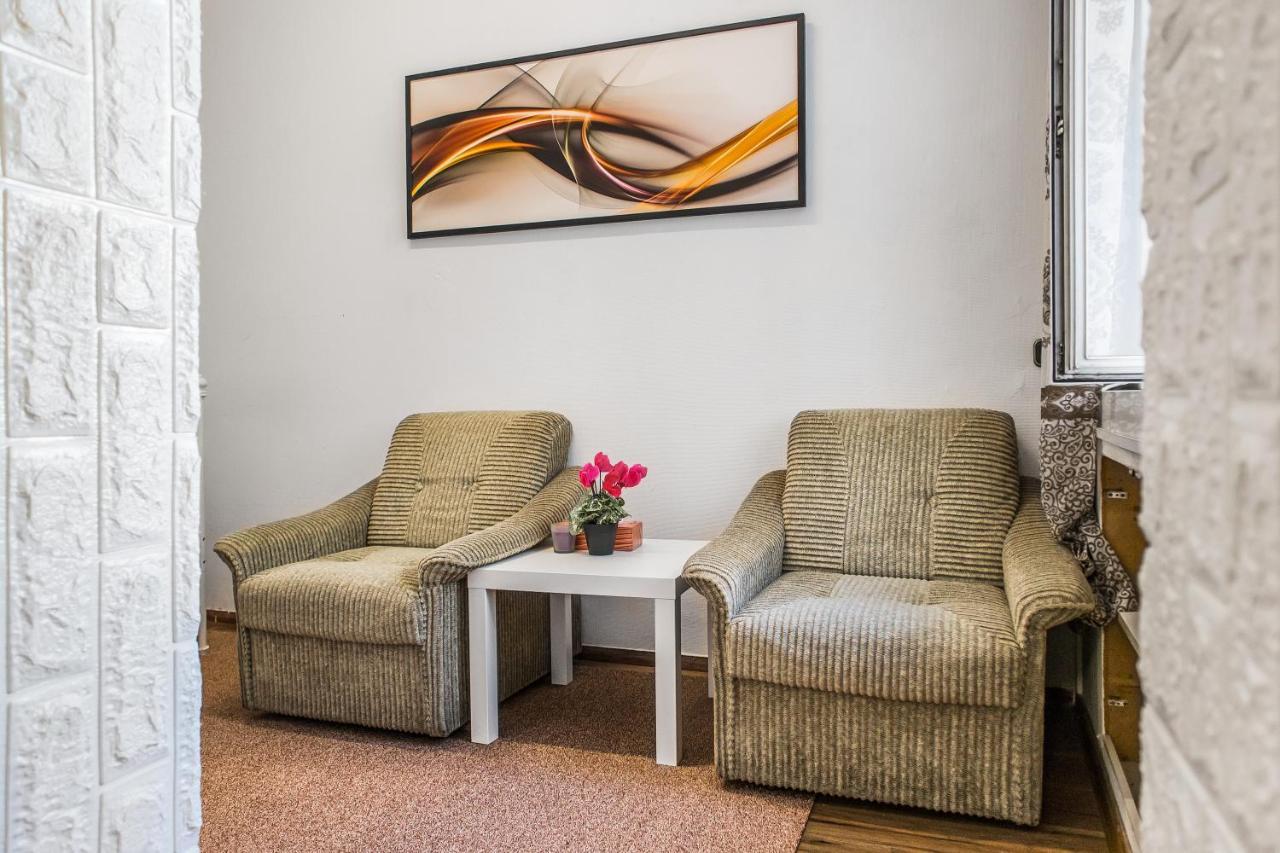 Apartment Adorable 2br Apt. Near Millenium Tower And Danube