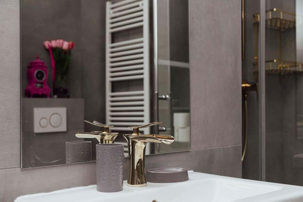 Modern Stylish Comfortable 2 Bedroom Apartment Vienna