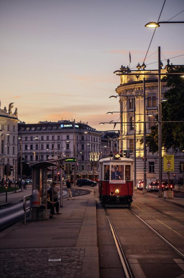 Henri Siebterbezirk Vienna