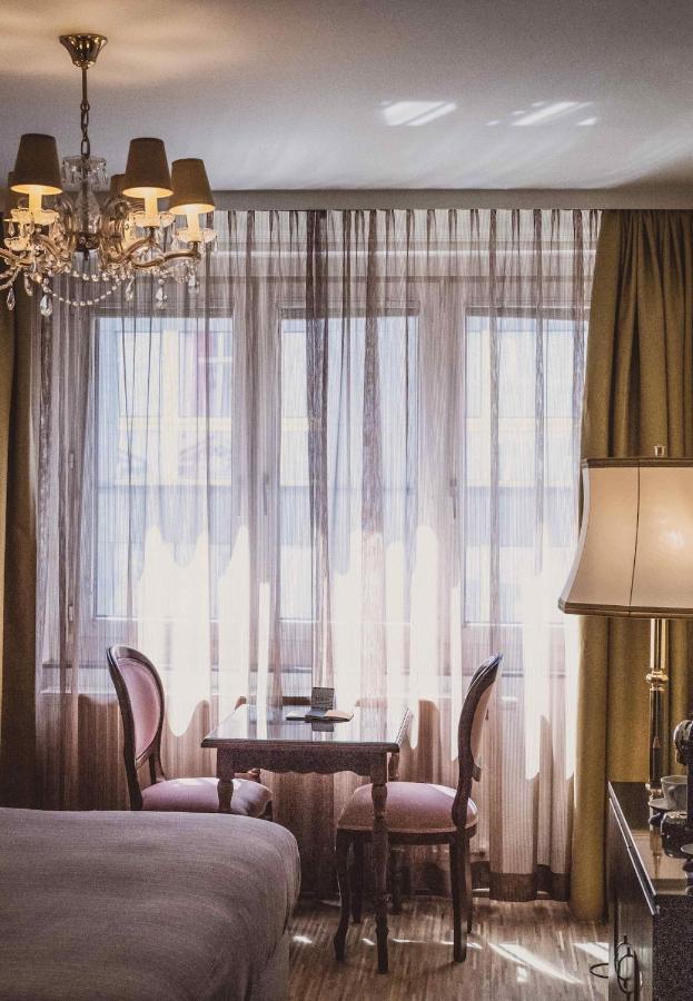 Henri Siebterbezirk Hotel