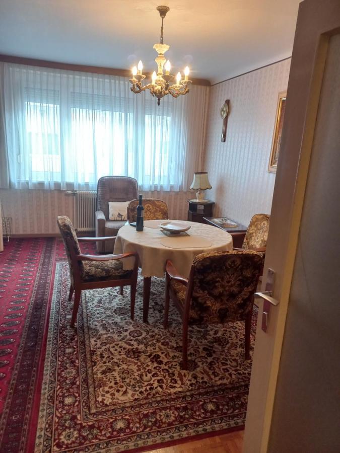 Ferienwohnung ,,wohnen Zu Grossmutter's Zeiten'' Apartment Vienna